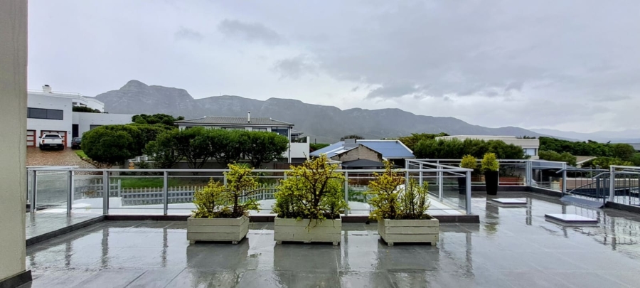 4 Bedroom Property for Sale in Vermont Western Cape